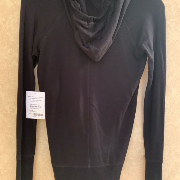 NWT 🛑 MAKE AN OFFER Athleta Inner Twist Hoodie - Picture 3 of 5